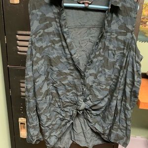 Came open shoulder button up